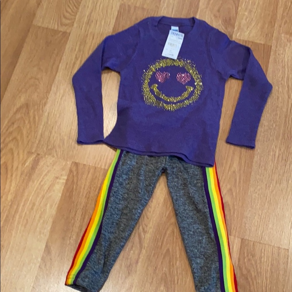 Denny’s Girls size 2T brand new shirt and leggings